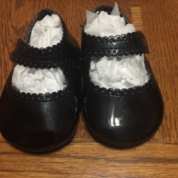 black patent baby shoes